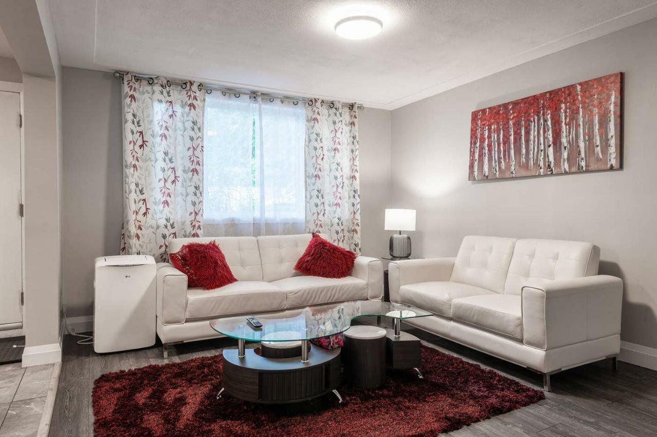 Entire 2 Bedroom Uptown - E1 *